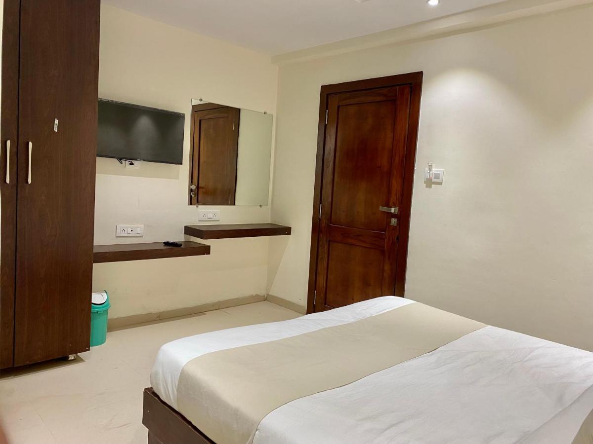Hotel Vrindavan Palace Ιντόρ Εξωτερικό φωτογραφία