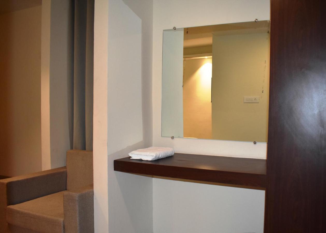Hotel Vrindavan Palace Ιντόρ Εξωτερικό φωτογραφία